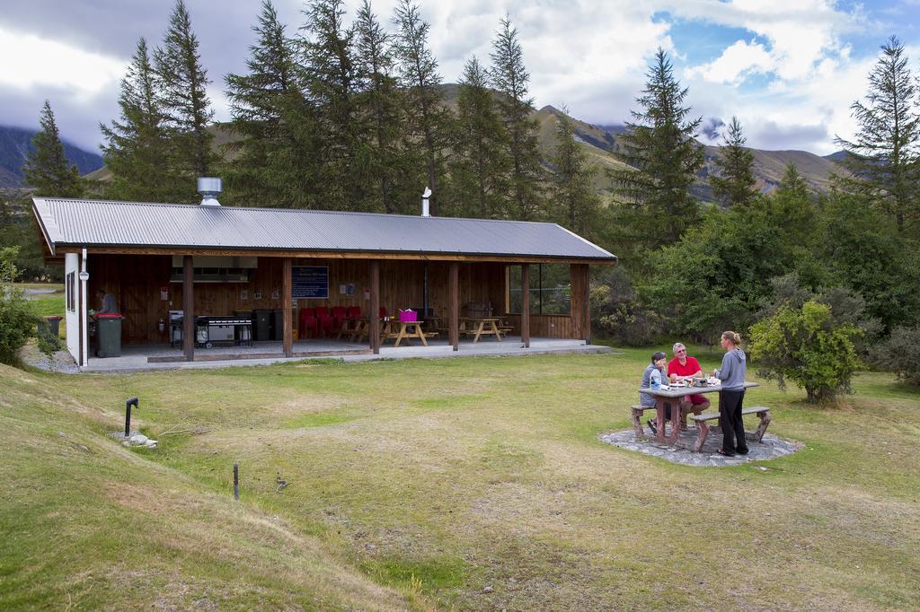 Glentanner Park Centre Hotel Aoraki / Mount Cook Bagian luar foto